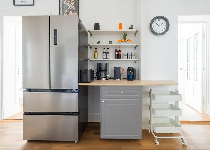 Appartamento Kaiser 02 By Rockchair L Superhost Status L 3 Bedrooms Boxspringbeds 2 Bathrooms L Cozy Family & Business Flair 155 Sqm 3 Balcony 2nd Floor Elevator Up To 10 Guests Welcomes You! Berlino