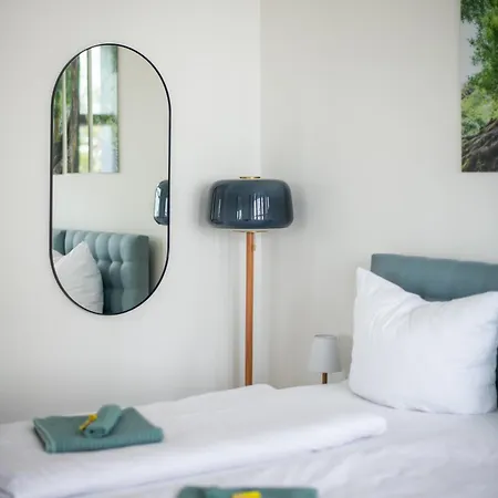 Kaiser 02 By Rockchair L Superhost Status L 3 Bedrooms Boxspringbeds 2 Bathrooms L Cozy Family & Business Flair 155 Sqm 3 Balcony 2nd Floor Elevator Up To 10 Guests Welcomes You!