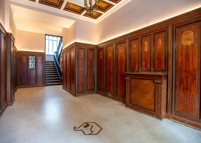 Apartman Kaiser 02 By Rockchair L Superhost Status L 3 Bedrooms Boxspringbeds 2 Bathrooms L Cozy Family & Business Flair 155 Sqm 3 Balcony 2nd Floor Elevator Up To 10 Guests Welcomes You! *