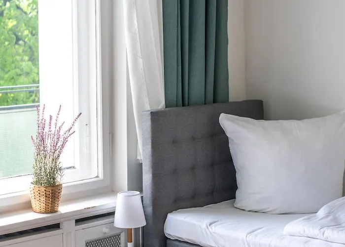 アパート Kaiser 02 By Rockchair L Superhost Status L 3 Bedrooms Boxspringbeds 2 Bathrooms L Cozy Family & Business Flair 155 Sqm 3 Balcony 2nd Floor Elevator Up To 10 Guests Welcomes You! *