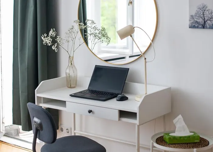 Apartman Kaiser 02 By Rockchair L Superhost Status L 3 Bedrooms Boxspringbeds 2 Bathrooms L Cozy Family & Business Flair 155 Sqm 3 Balcony 2nd Floor Elevator Up To 10 Guests Welcomes You! *