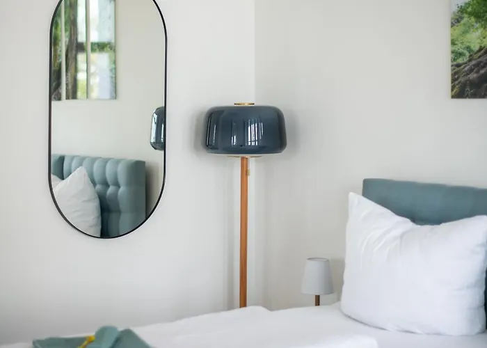 Kaiser 02 By Rockchair L Superhost Status L 3 Bedrooms Boxspringbeds 2 Bathrooms L Cozy Family & Business Flair 155 Sqm 3 Balcony 2nd Floor Elevator Up To 10 Guests Welcomes You!