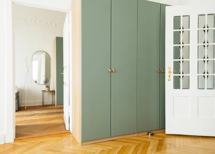 Apartamento Kaiser 02 By Rockchair L Superhost Status L 3 Bedrooms Boxspringbeds 2 Bathrooms L Cozy Family & Business Flair 155 Sqm 3 Balcony 2nd Floor Elevator Up To 10 Guests Welcomes You! Berlín