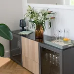 Kaiser 02 By Rockchair L Superhost Status L 3 Bedrooms Boxspringbeds 2 Bathrooms L Cozy Family & Business Flair 155 Sqm 3 Balcony 2nd Floor Elevator Up To 10 Guests Welcomes You! ברלין