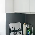 Appartement Kaiser 02 By Rockchair L Superhost Status L 3 Bedrooms Boxspringbeds 2 Bathrooms L Cozy Family & Business Flair 155 Sqm 3 Balcony 2nd Floor Elevator Up To 10 Guests Welcomes You! *